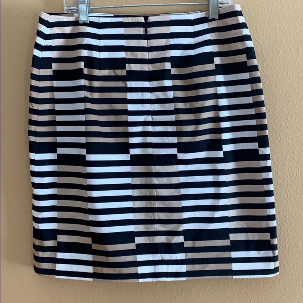 SALE (3/$15) Ann Taylor 4P black stripe mini
